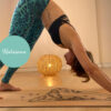 Matt de yoga ilustrado “Halasana” - Imagen 3
